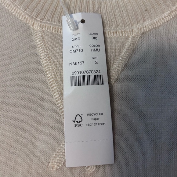 J. Crew Oversized crewneck sweatshirt in merino wool - Picture 3 of 12